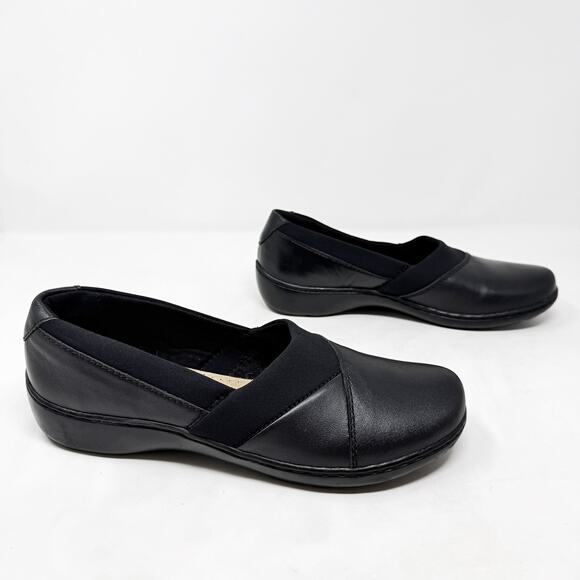 [Clarks] Black Cora Charm Leather Slip On Flats Round Toe Comfort Size 10M - Picture 1 of 11